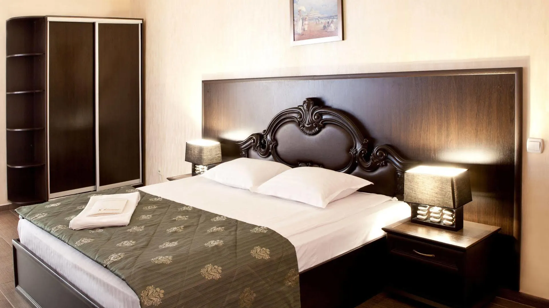 Hotel Verhovina Kiev  Petropavlovskaya Borshchagovka