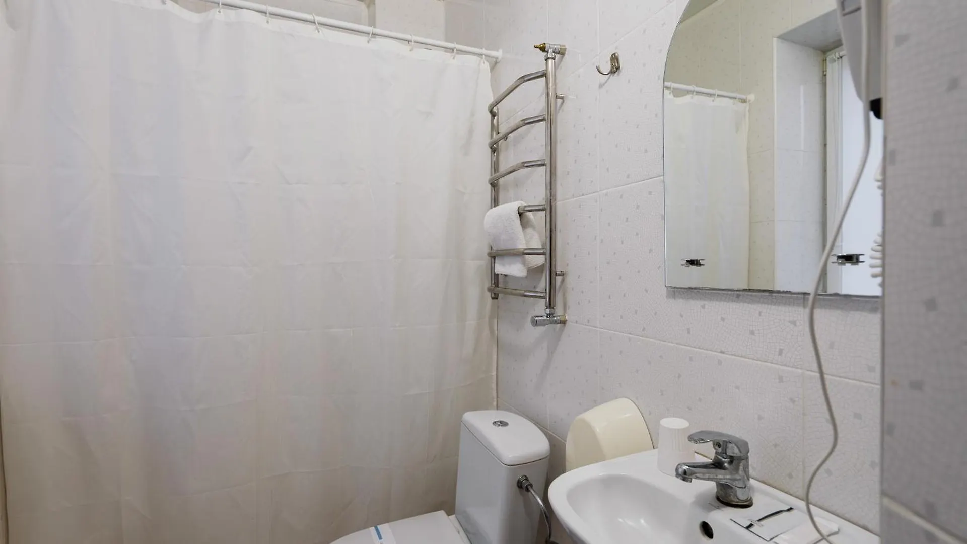 Hotel Verhovina Kiev  Petropavlovskaya Borshchagovka