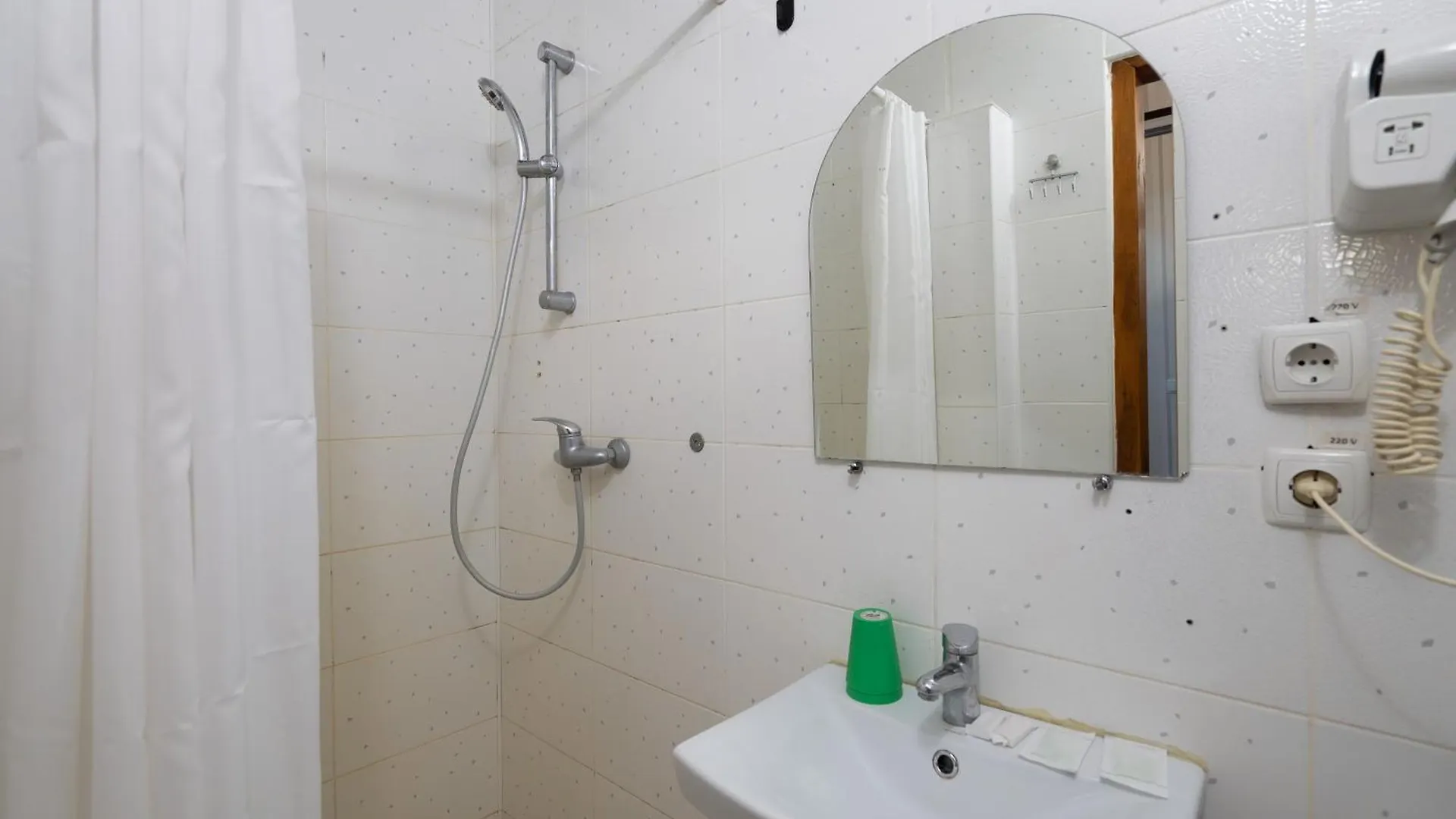 Hotel Verhovina Petropavlovskaya Borshchagovka